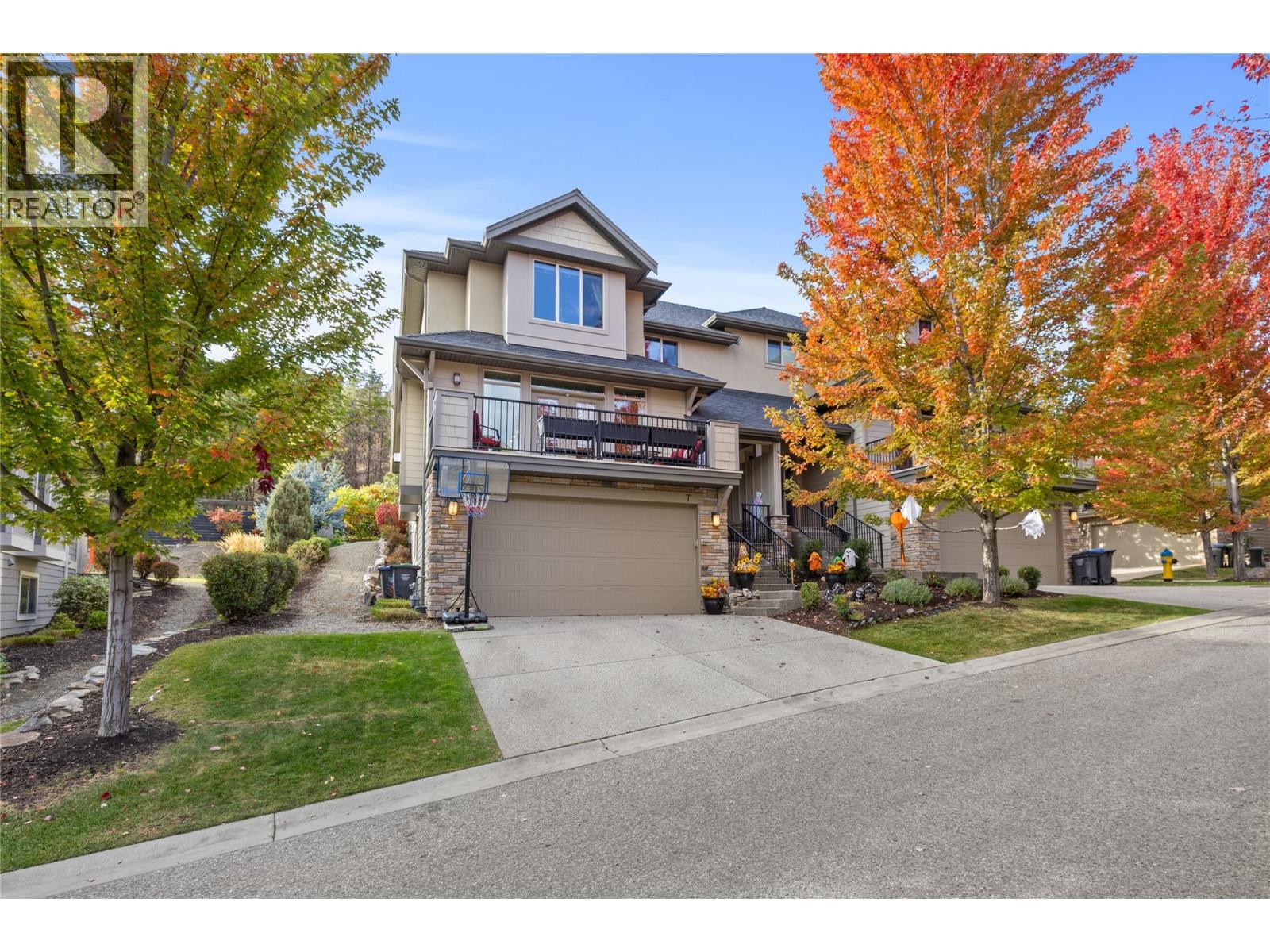 1865 Begbie Road Unit 7, Kelowna, BC V1V 2X4