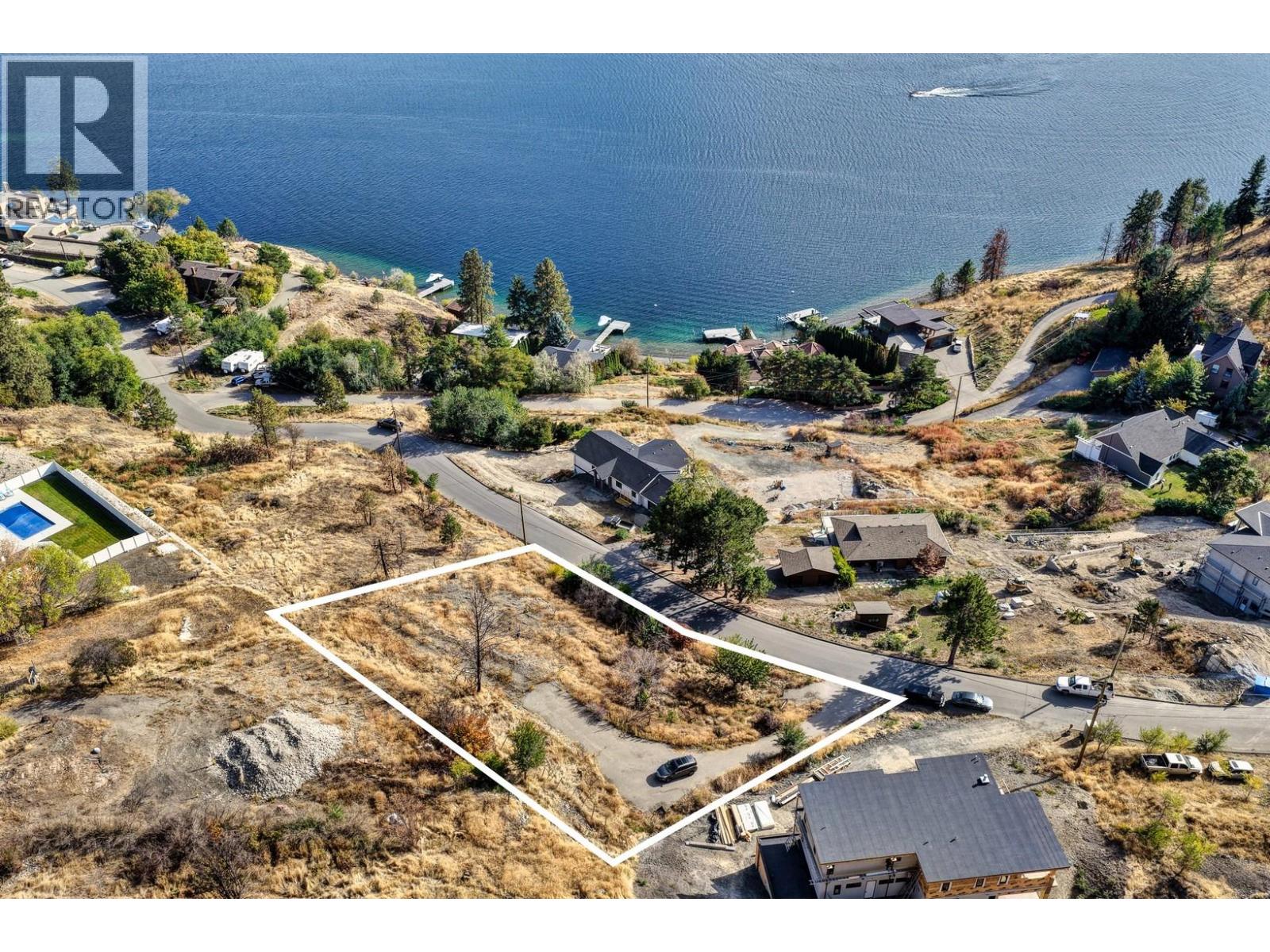 118 Traders Cove Rd, Kelowna, BC V1Z 3S4