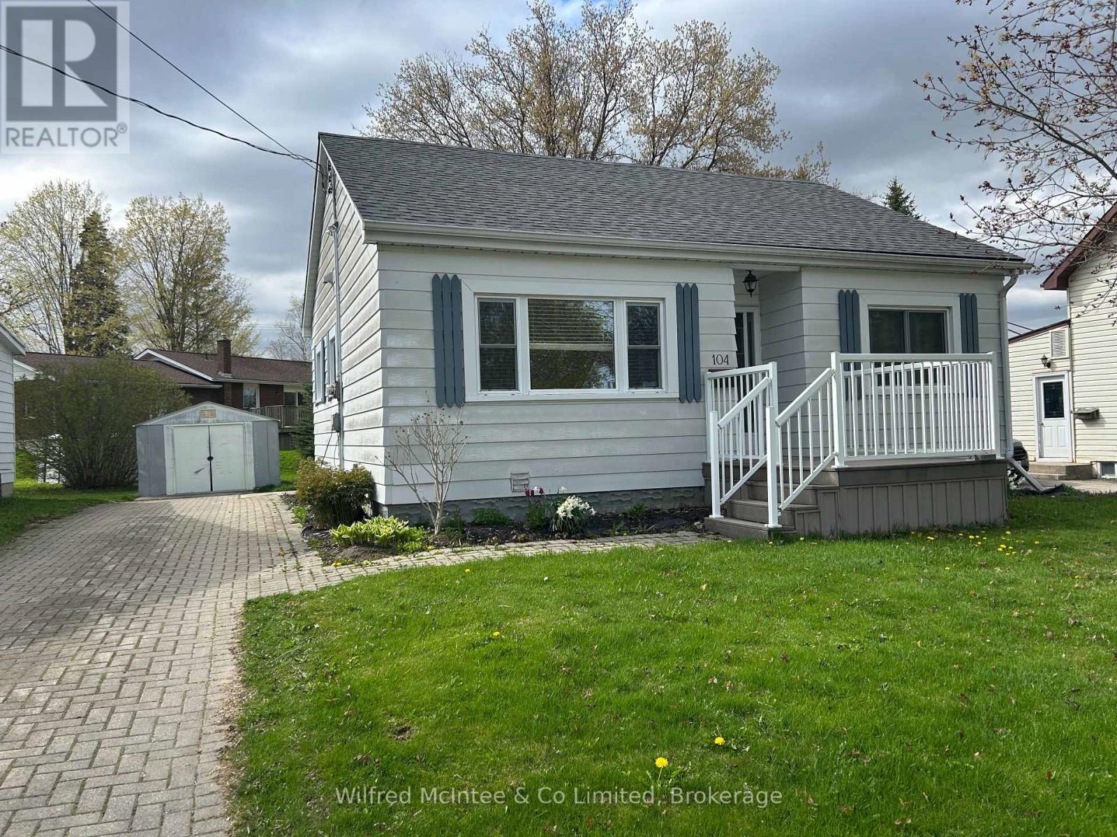 104 Mcgivern St W, Brockton, ON N0G 2V0