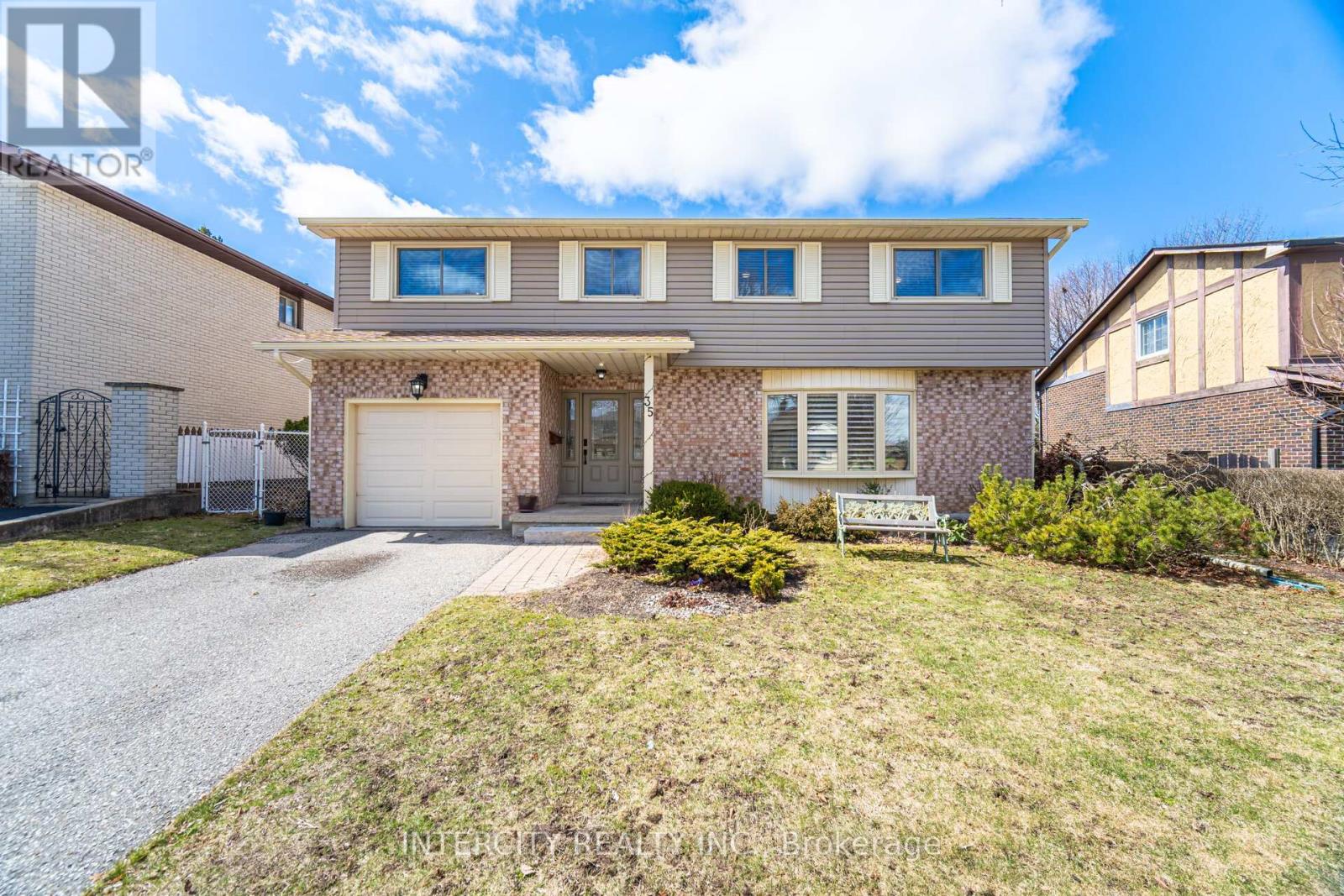 35 Lower Canada Cres, Kitchener, ON N2P 1E9