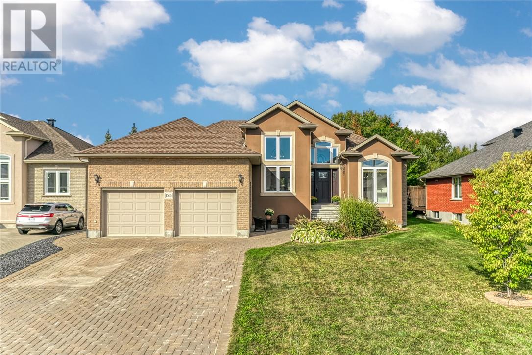 125 Bethel Lake Ct, Sudbury, ON P3E 0A1