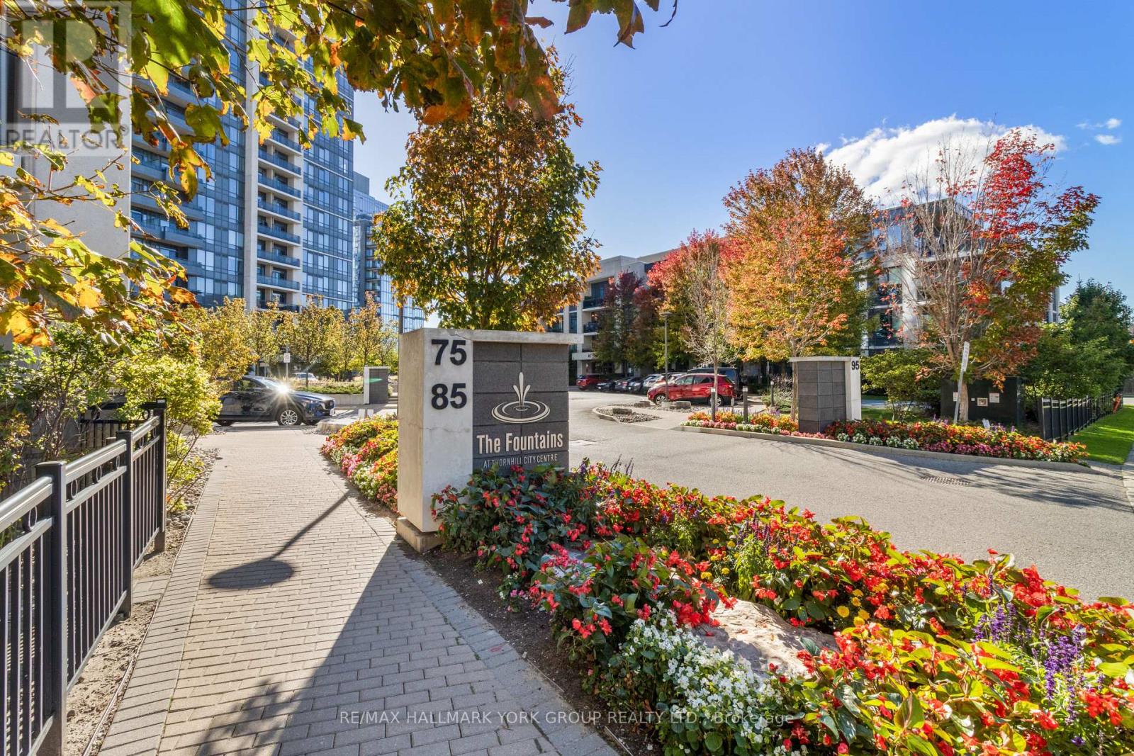 602 85 North Park Rd, Vaughan, ON L4J 0H8
