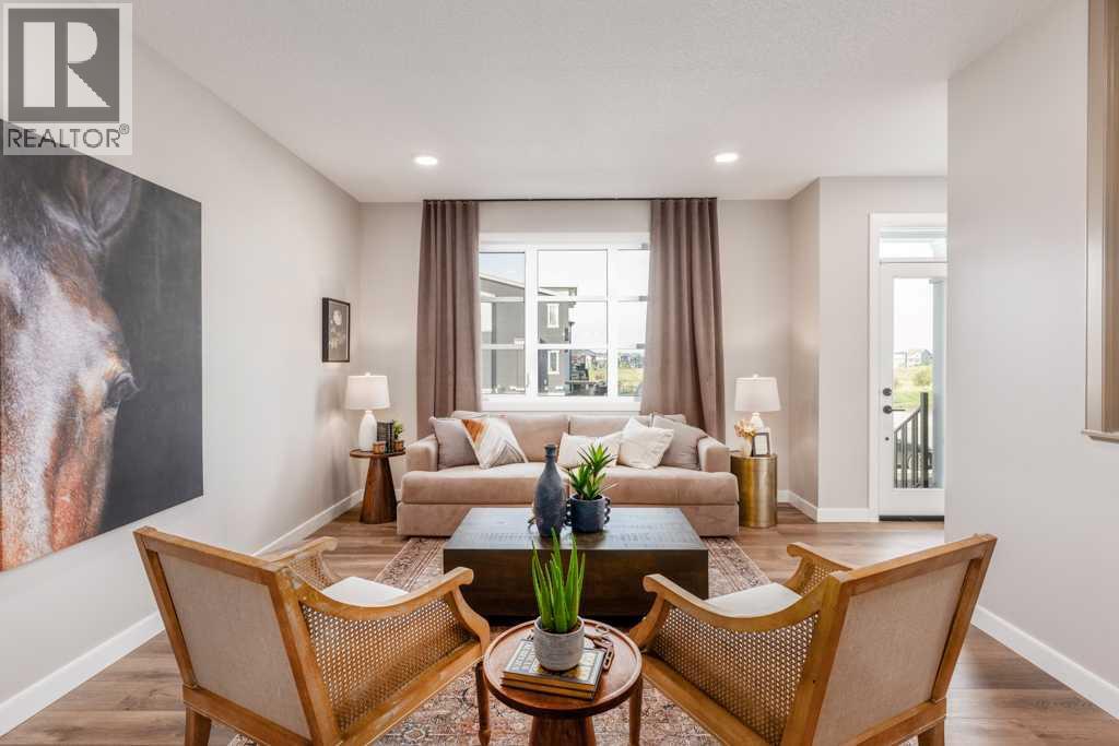 131 Starling Park NW, Calgary, AB T3P 2W1