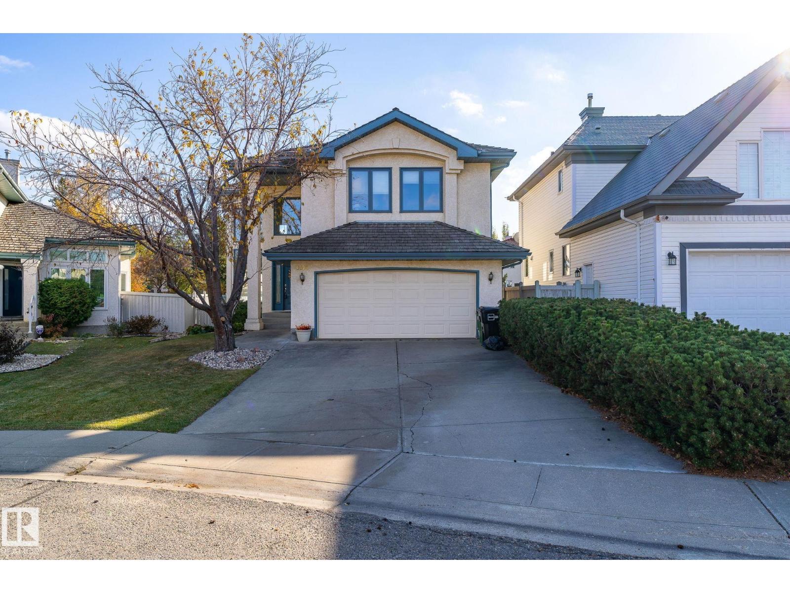 1377 Carter Crest Rd NW, Edmonton, AB T6R 2L5