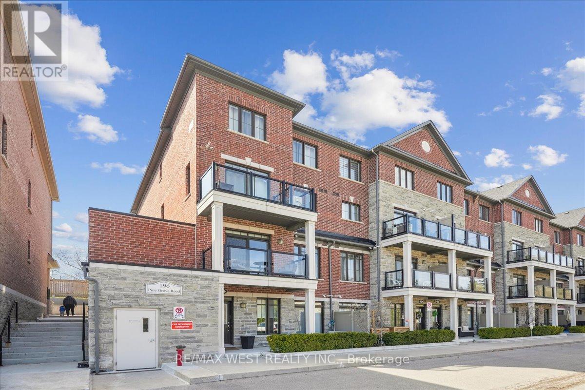 25 196 Pine Grove Rd, Vaughan, ON L4L 1X3