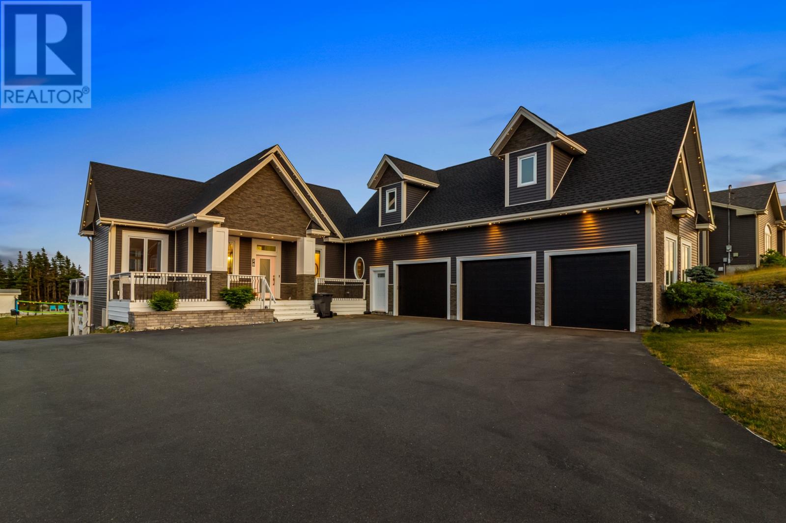 28 Flora Dr, Torbay, NL A1K 1M5