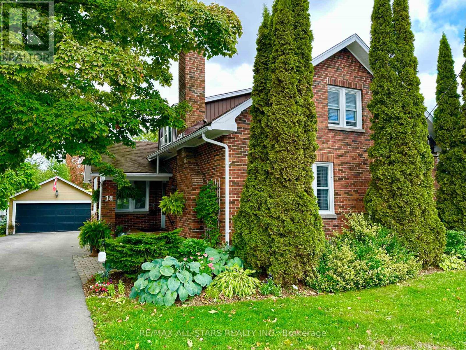 18 Joseph St, Kawartha Lakes, ON K0M 1A0