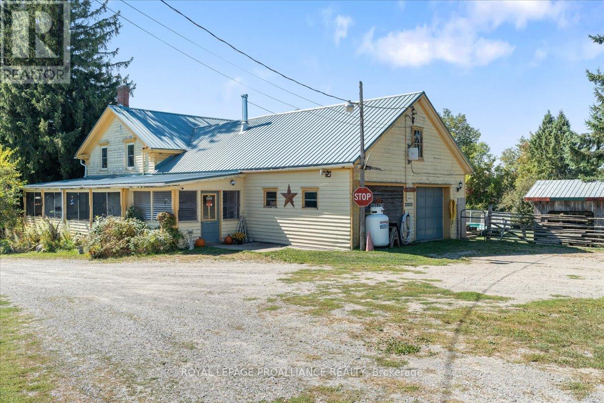 22 Carson Rd, Centre Hastings, ON K0K 2Y0
