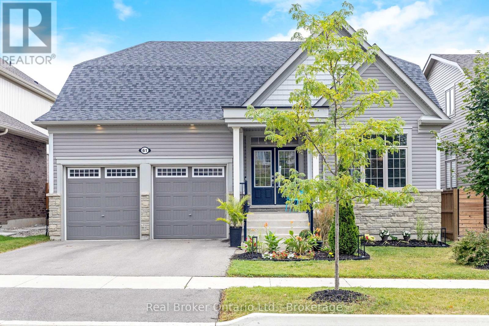 61 Kirvan St, Centre Wellington Fergus, ON N1M 0G9