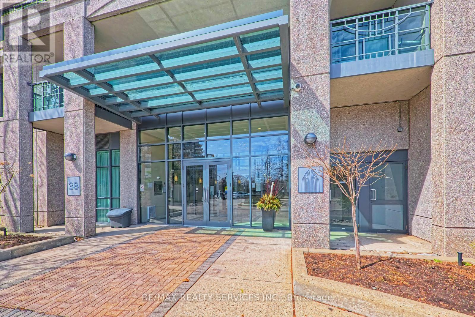 38 Fontenay Ct #1309 Ct, Toronto, ON M9A 5H5
