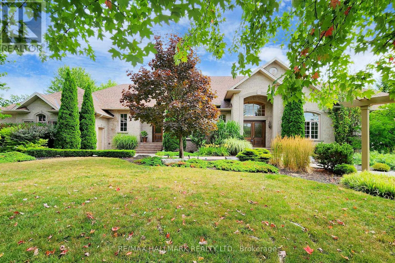 63 Grayfield Dr, Whitchurch-Stouffville, ON L4A 0B1