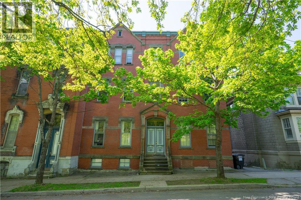 22 Queen Sq S, Saint John, NB E2L 1R7