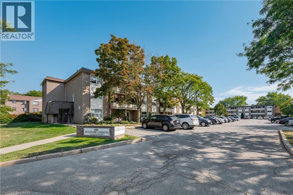 41 Rykert Street Unit 103, St. Catharines, ON L2S 1Z2