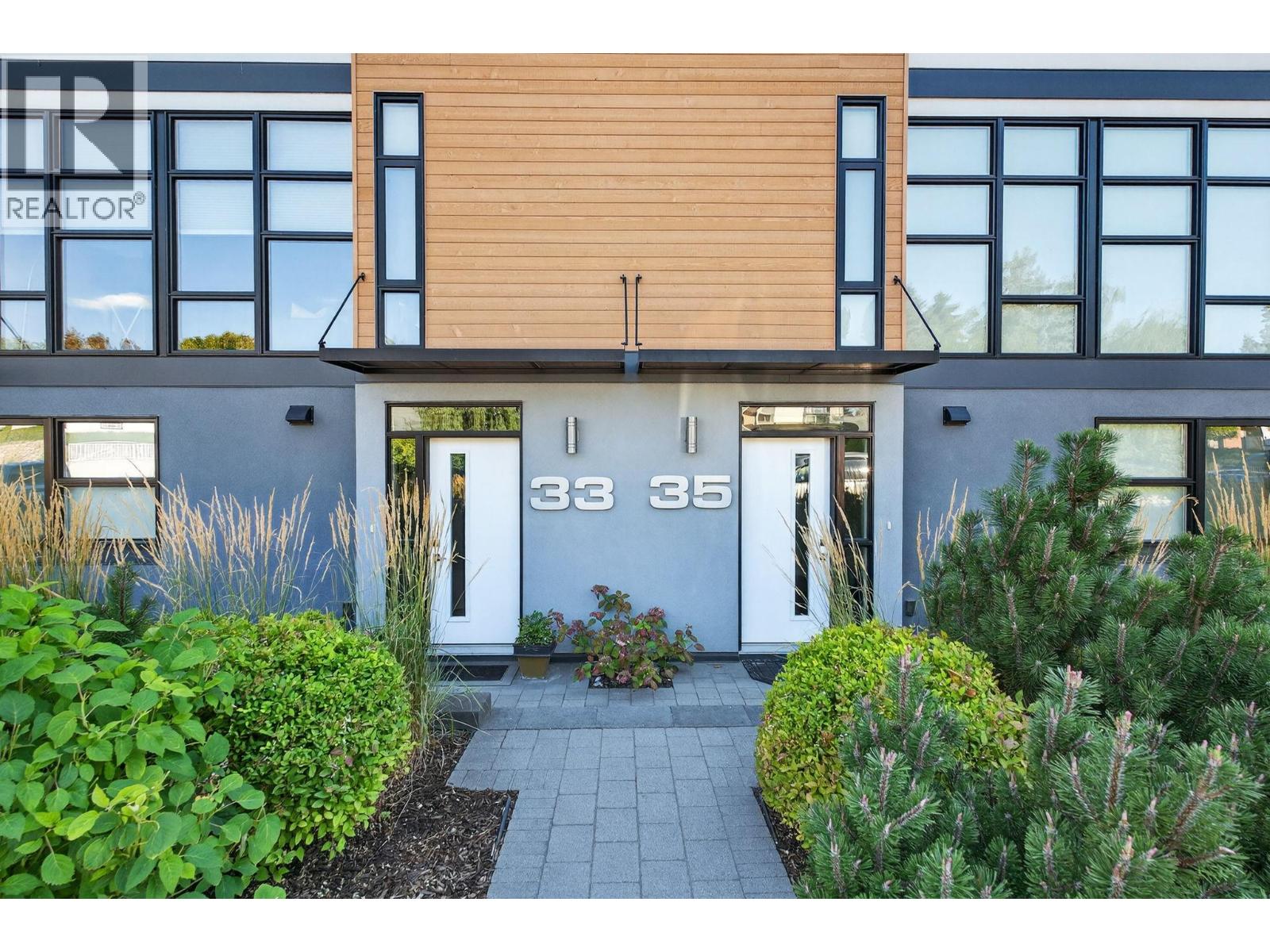 1515 Highland Drive Unit 33, Kelowna, BC V1Y 0C9