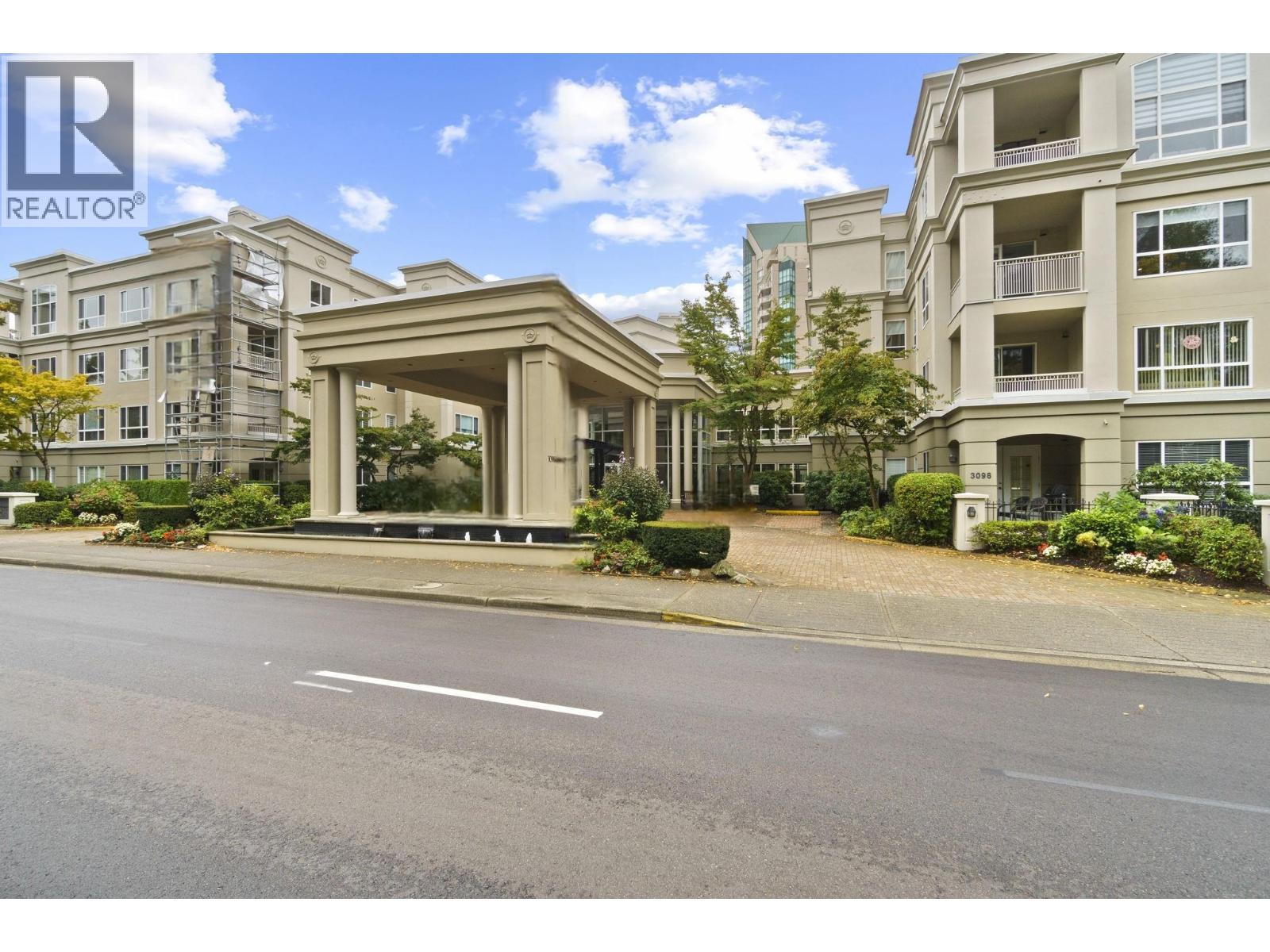 3098 Guildford Way Unit 130, Coquitlam, BC V3B 7W8