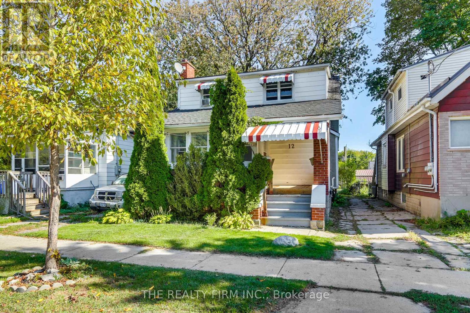 12 Linwood St, London, ON N5Y 1W2