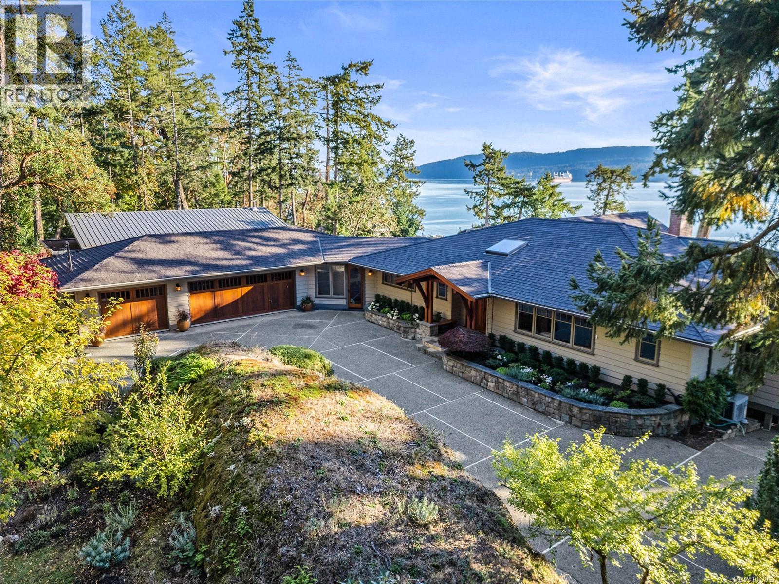 220 Scott Point Dr, Salt Spring, BC V8K 2R1