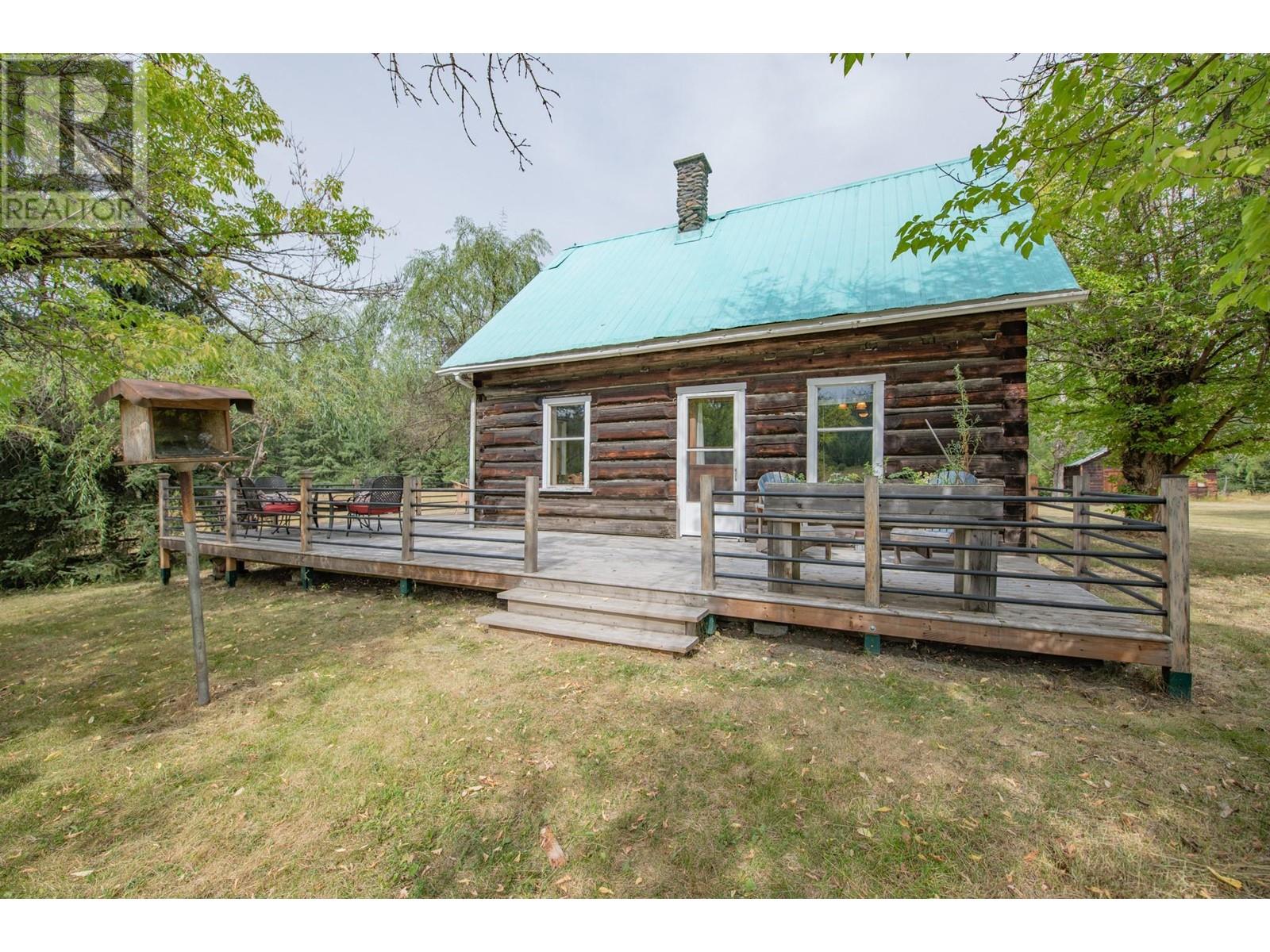 6 Highway Unit 735 Hwy, Cherryville, BC V0E 2G3