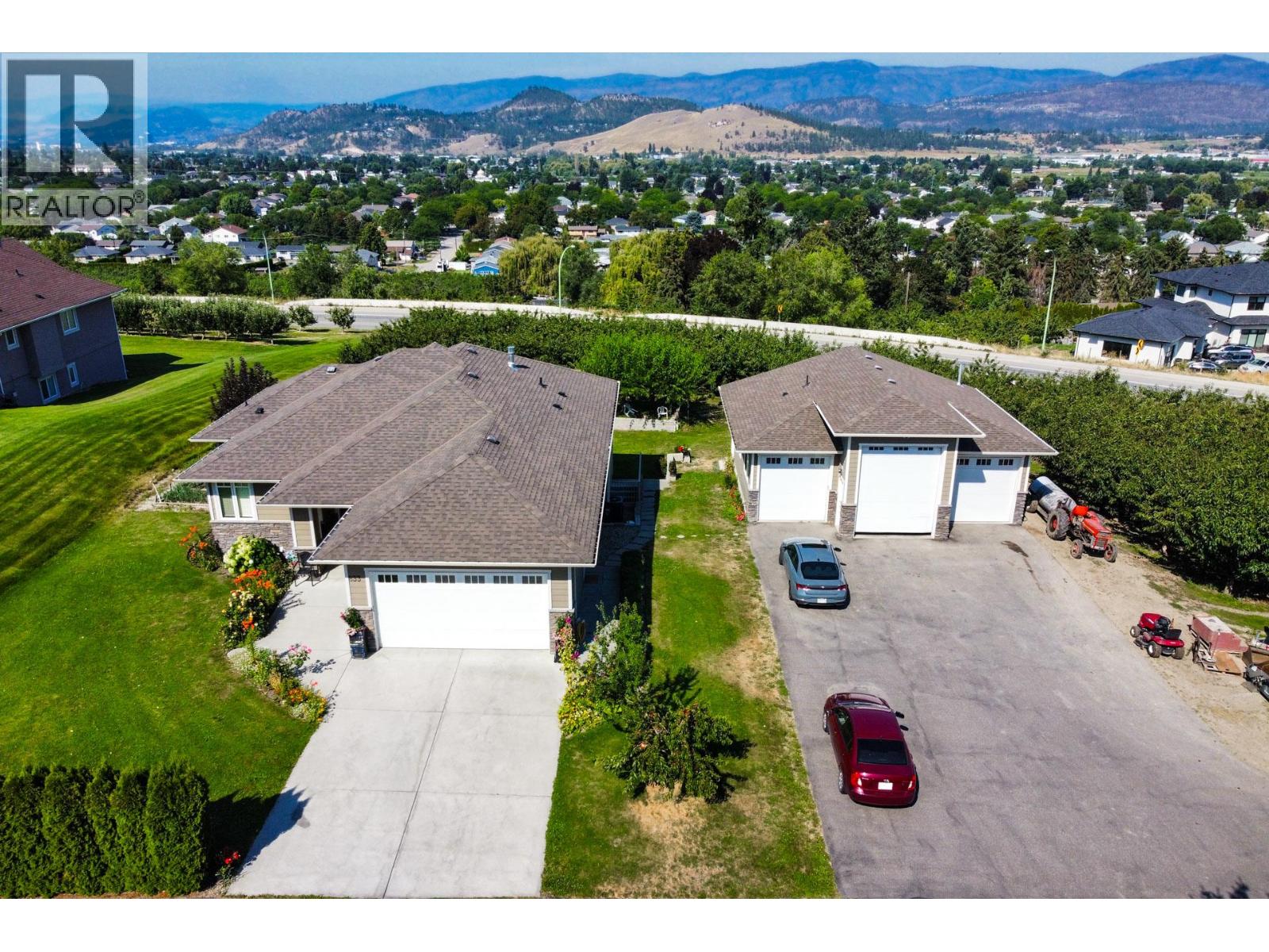 833 Mccurdy Rd E, Kelowna, BC V1X 8G3