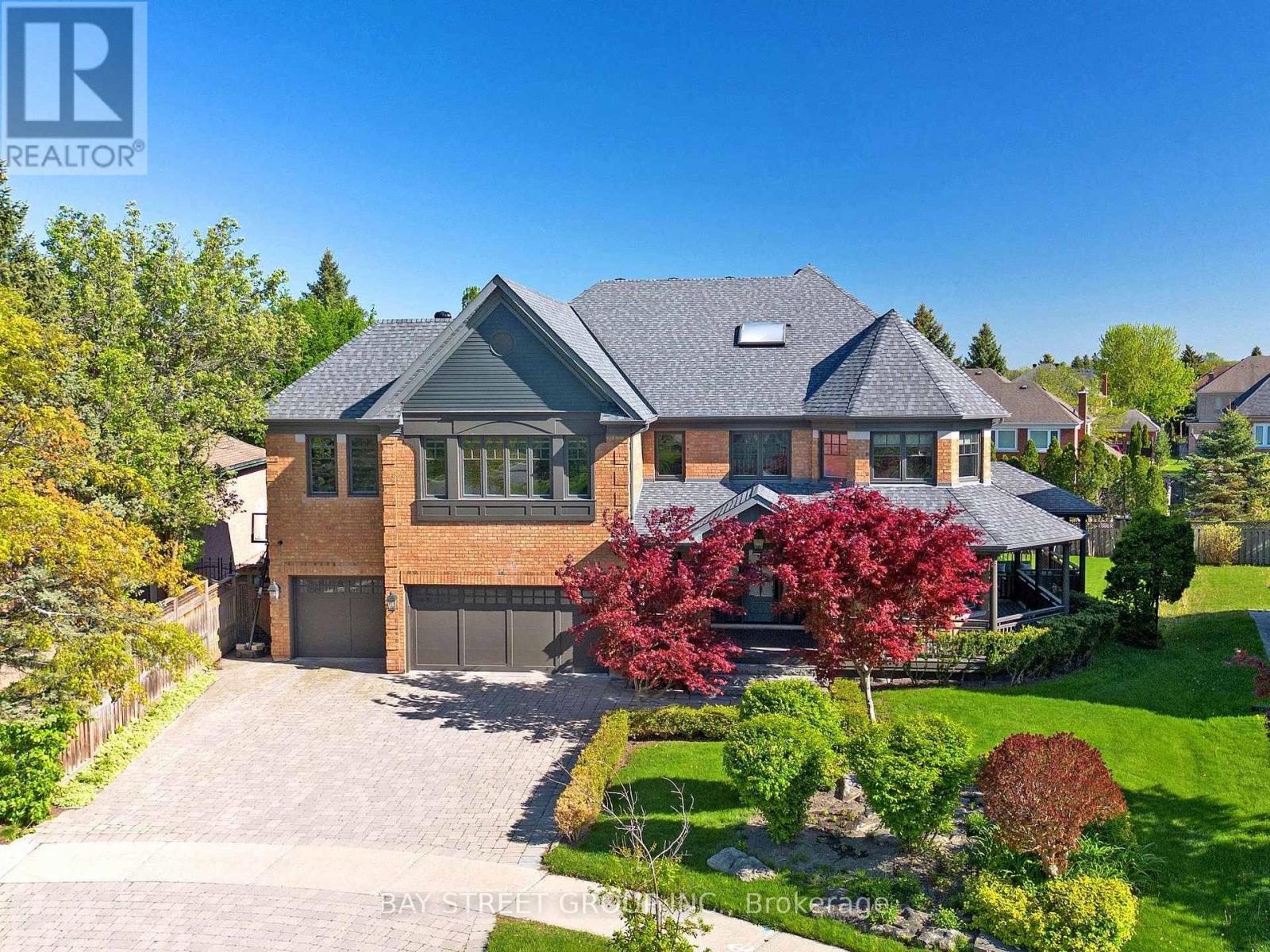 25 Brookshill Cres, Richmond Hill, ON L4B 3J2