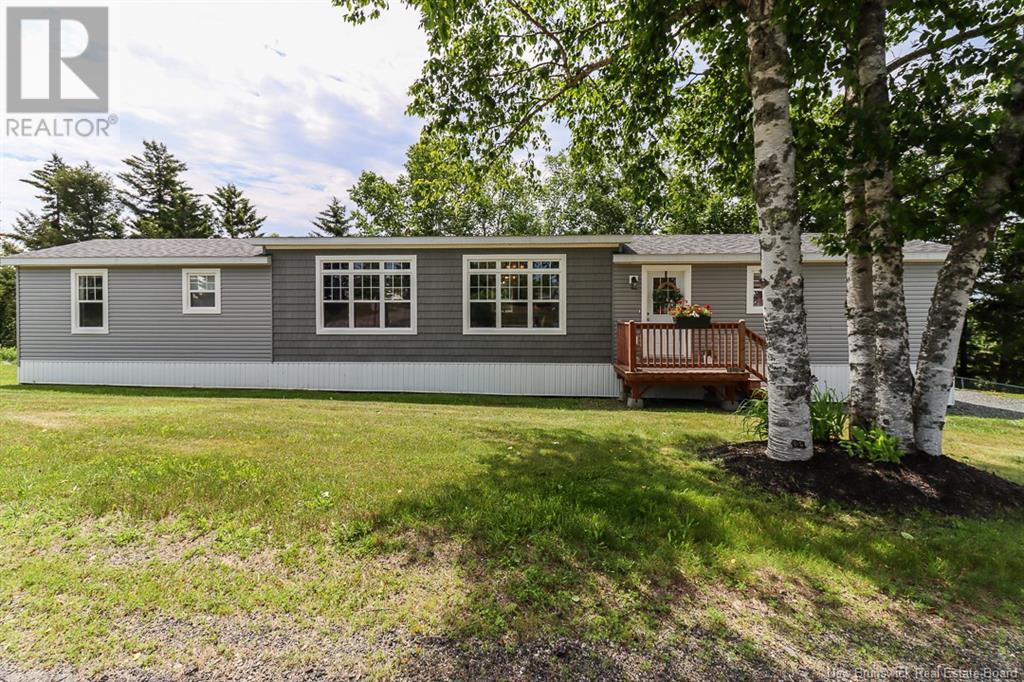 110 South St, St George, NB E5C 3P9
