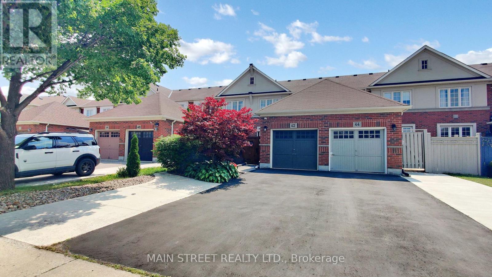 42 Bellchase Trl, Brampton, ON L6P 3K3