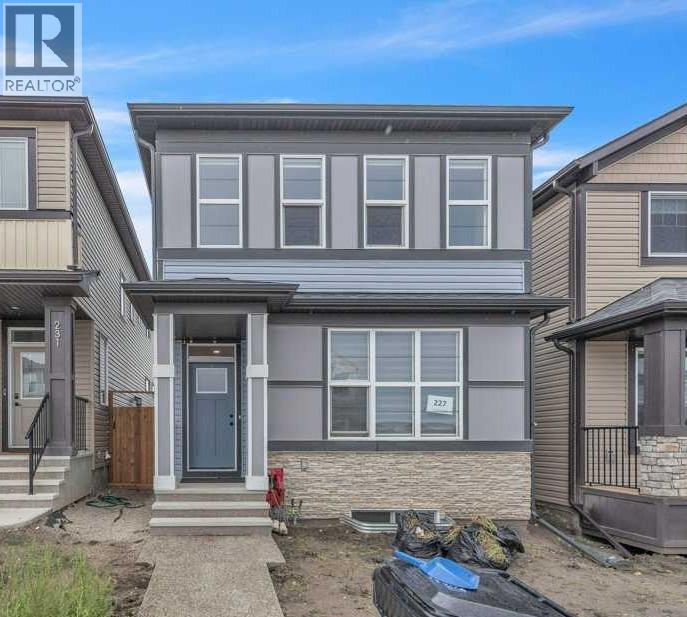 227 Cornerbrook Rd NE, Calgary, AB T3N 2L2