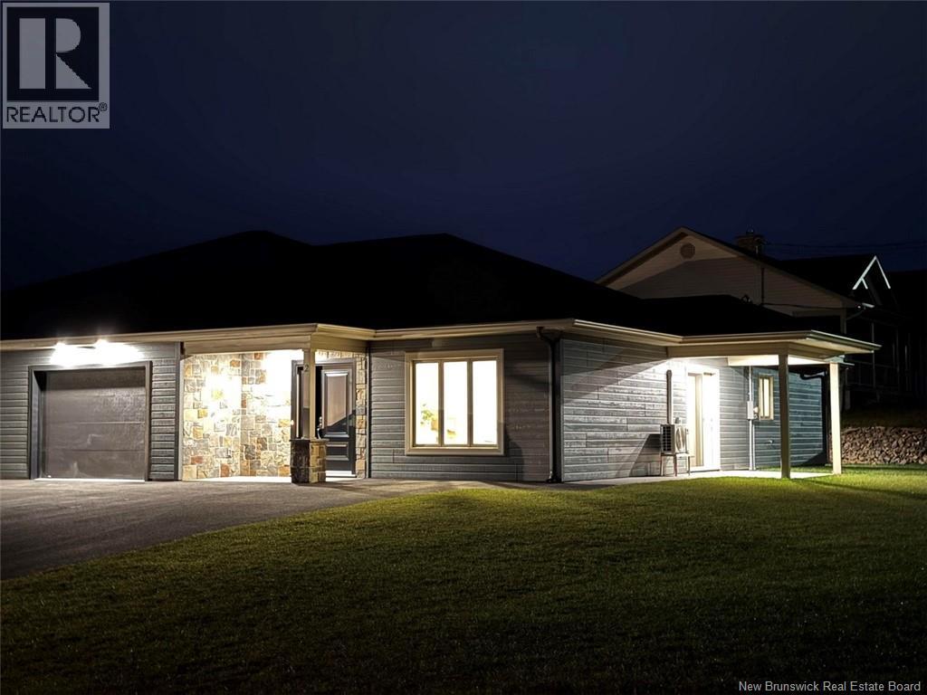 2 Honor Roy St, Saint-lonard, NB E7E 2C4