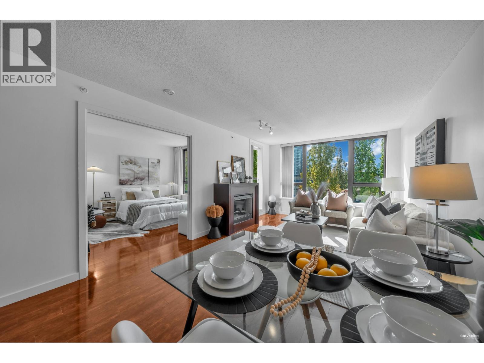7088 Salisbury Avenue Unit 210, Burnaby, BC V5E 0A4