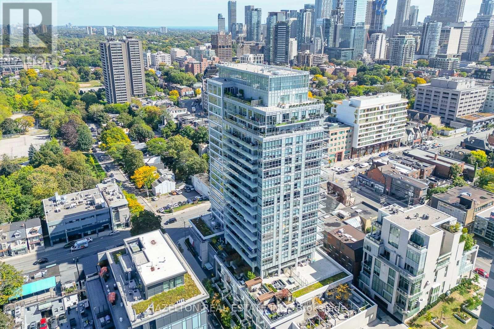 211 170 Avenue Rd, Toronto, ON M5R 0A4
