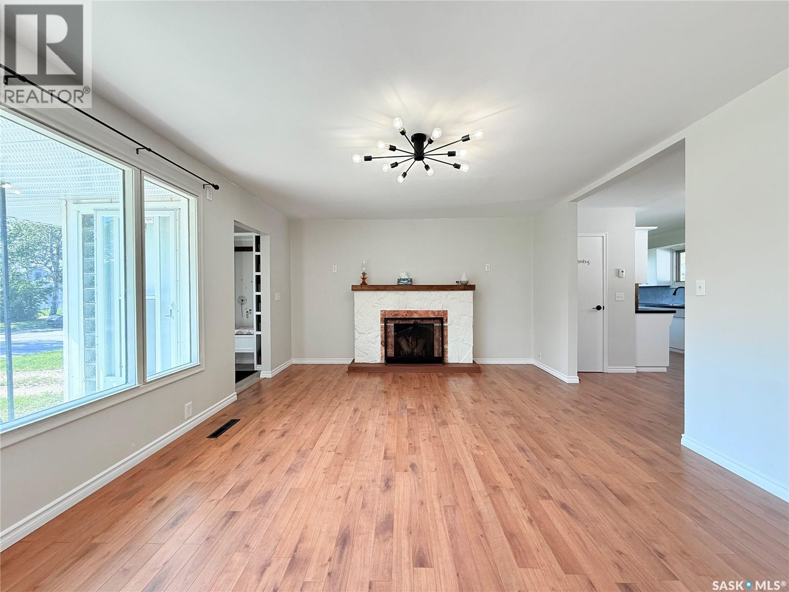 201 Ottawa St, Davidson, SK S0G 1A0