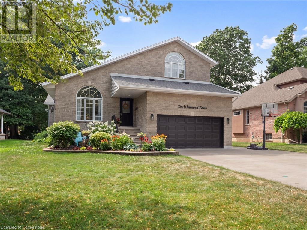 10 Westwood Dr, Port Colborne, ON L3K 6B8