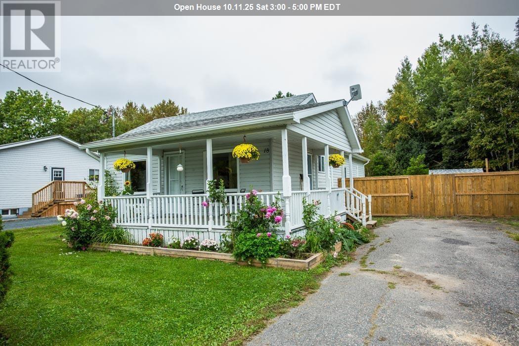 18 Tarbutt St, Bruce Mines, ON P0R 1C0