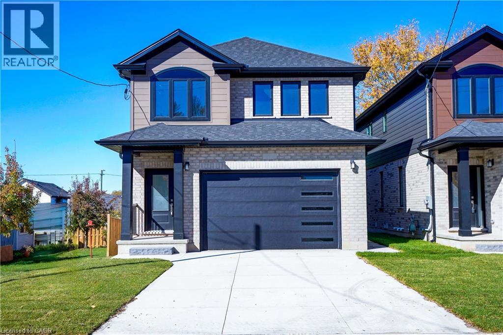 256 W King St, Ingersoll, ON N5C 2K7