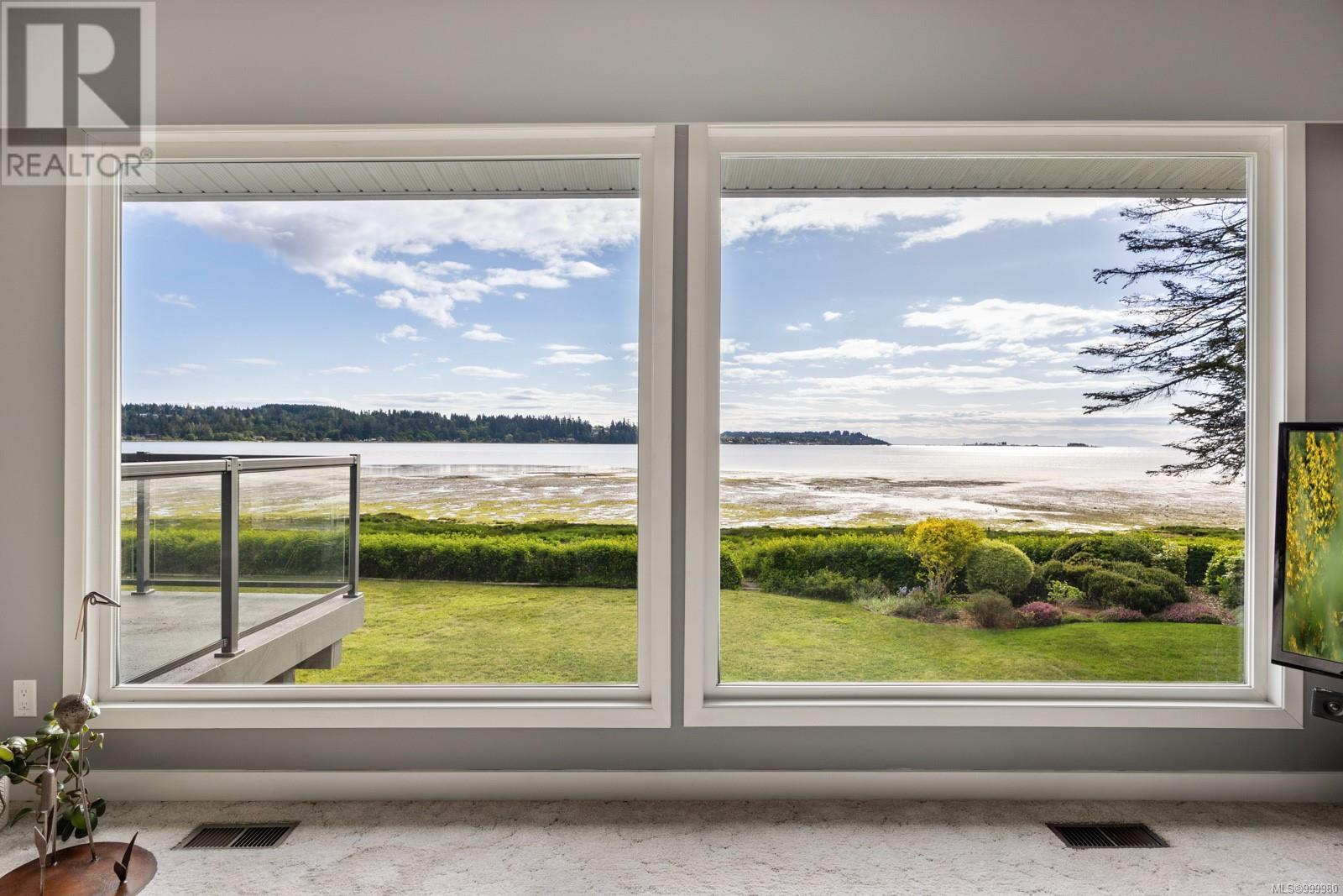 3440 Sandpiper Dr, Courtenay, BC V9N 9T9