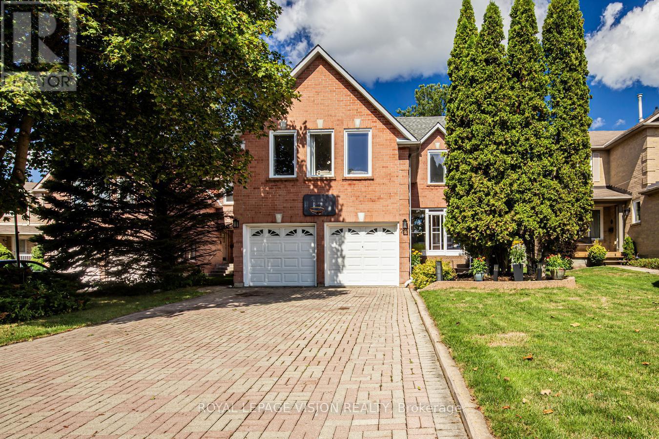 28 Valley Centre Dr, Toronto Rouge, ON M1X 1K7