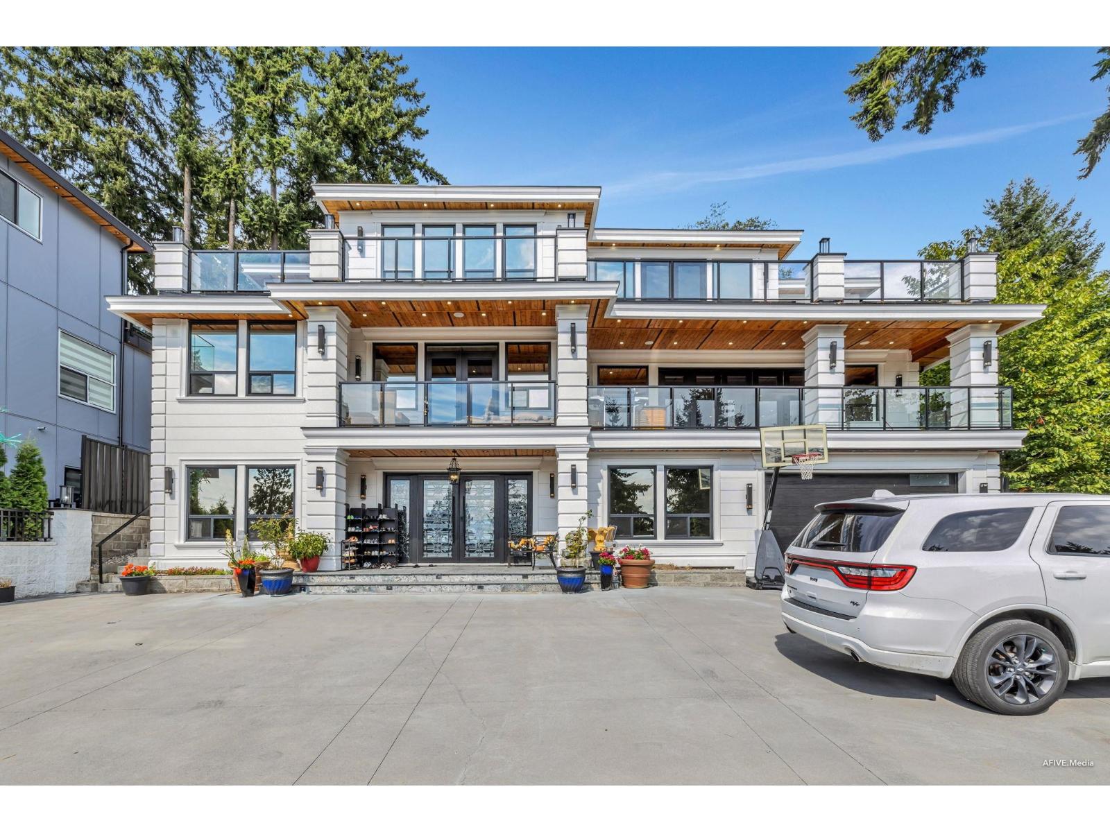 14203 Trites Rd, Surrey, BC V3X 3E7