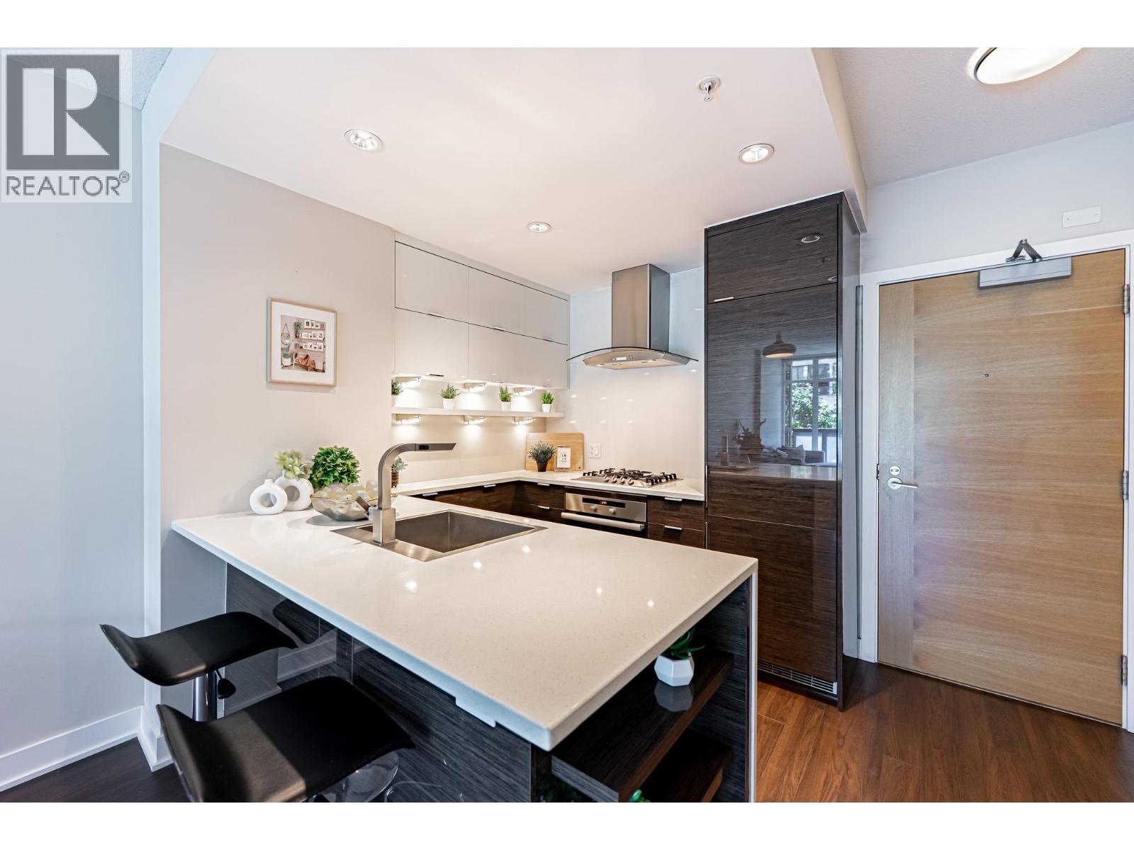 1777 W 7th Avenue Unit 626, Vancouver, BC V6J 0E5