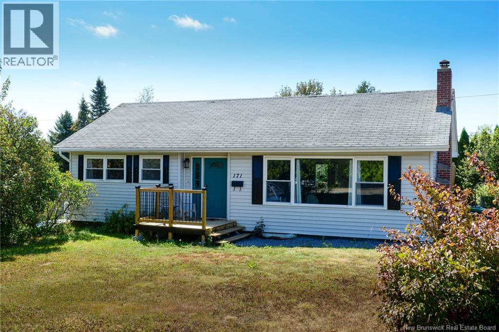 171 Gault Rd, Saint John, NB E2M 5G9