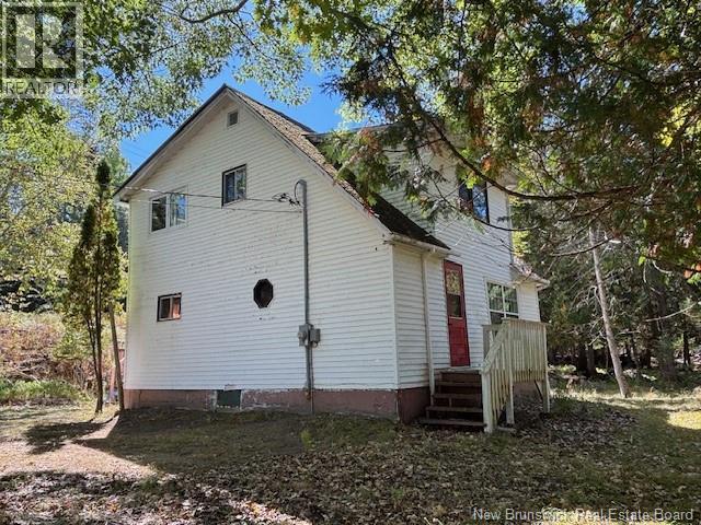 5 Stockdale Rd, Saint John, NB E5N 6P5