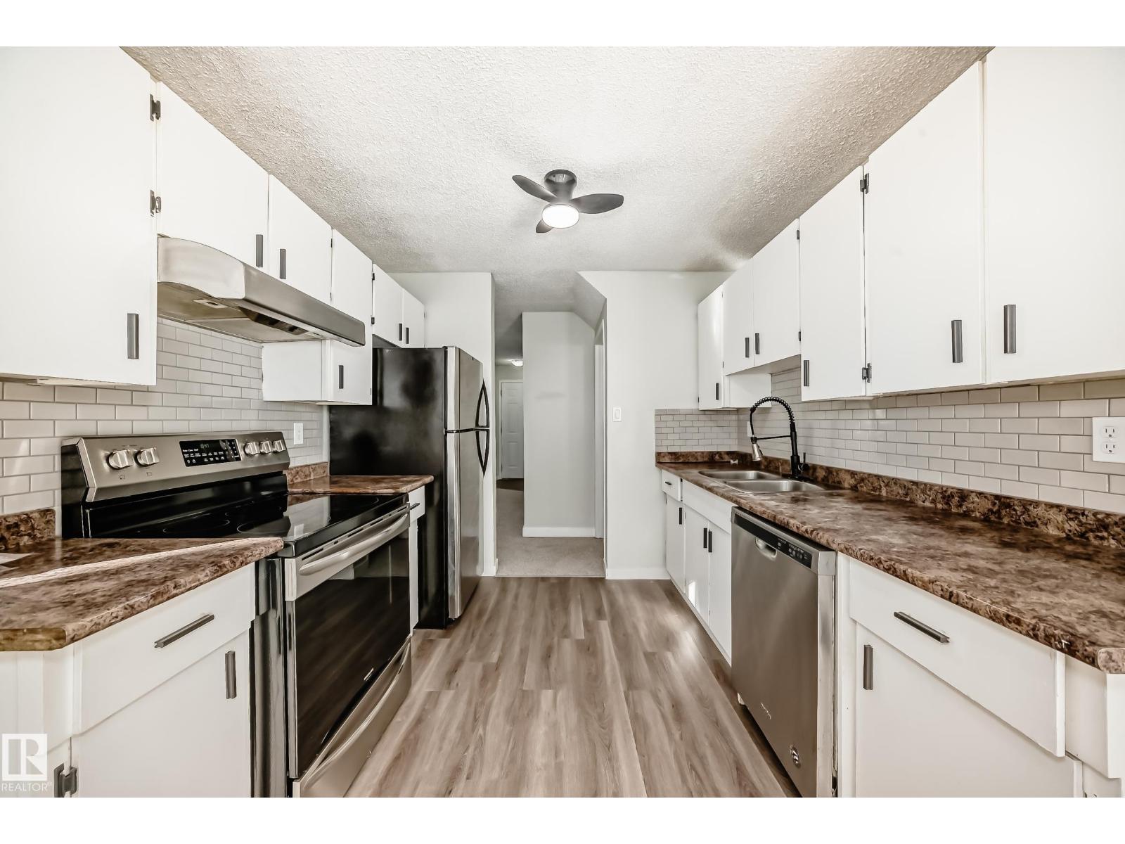 1651 46 Street Northwest #unit 17, Edmonton, AB T6L 5H2