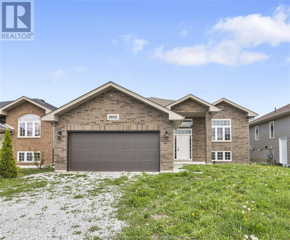 1052 Lublin Ave, Windsor, ON