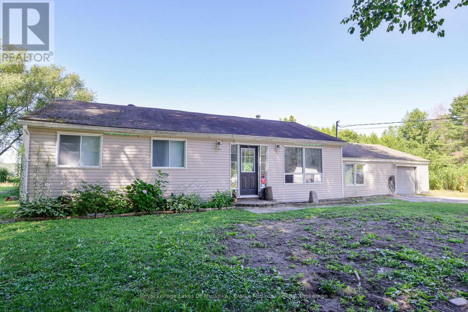 1628 Trader Cowan Rd, Severn, ON L0K 1E0