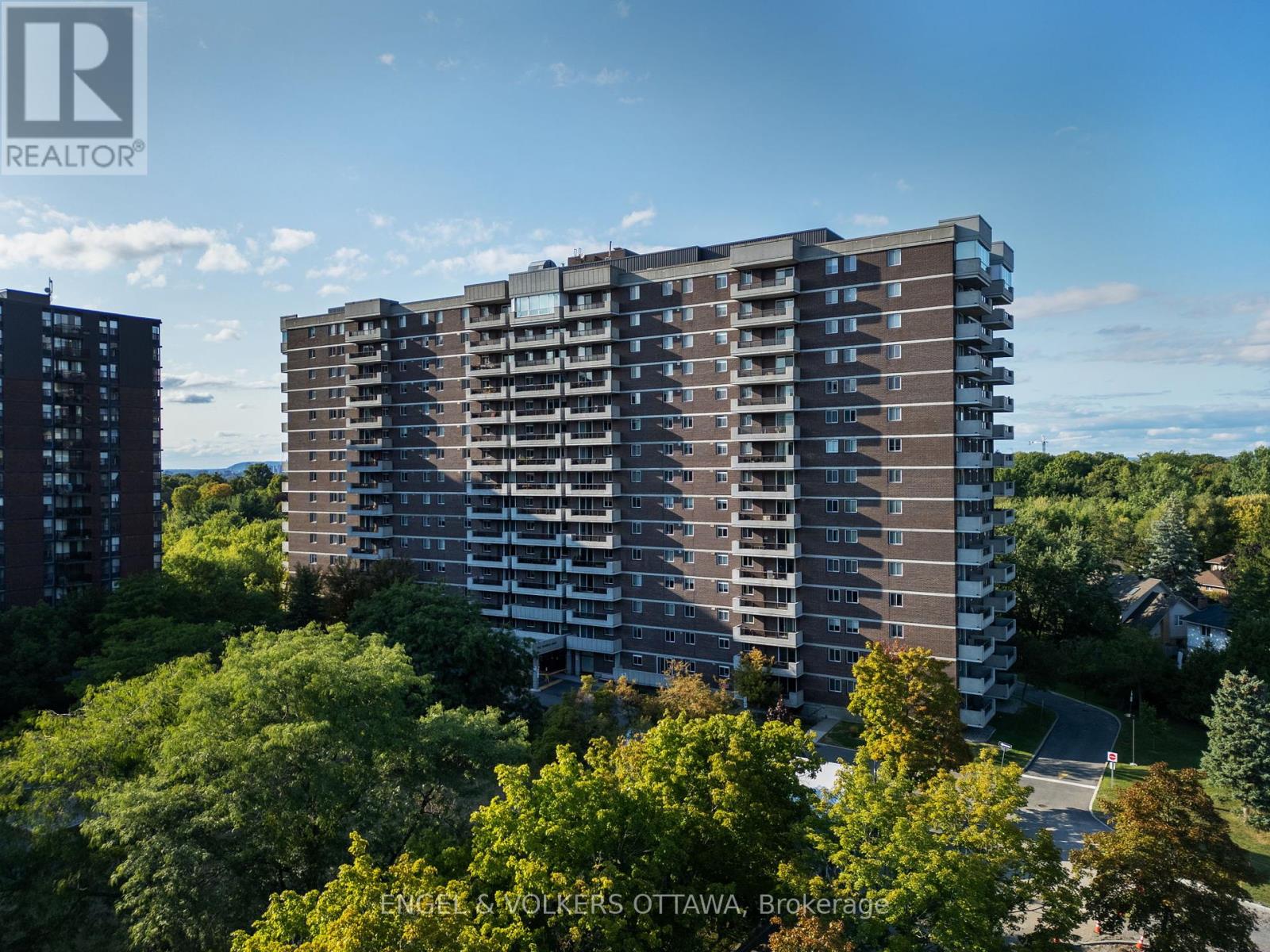 105 1705 Playfair Dr, Ottawa, ON K1H 8P6