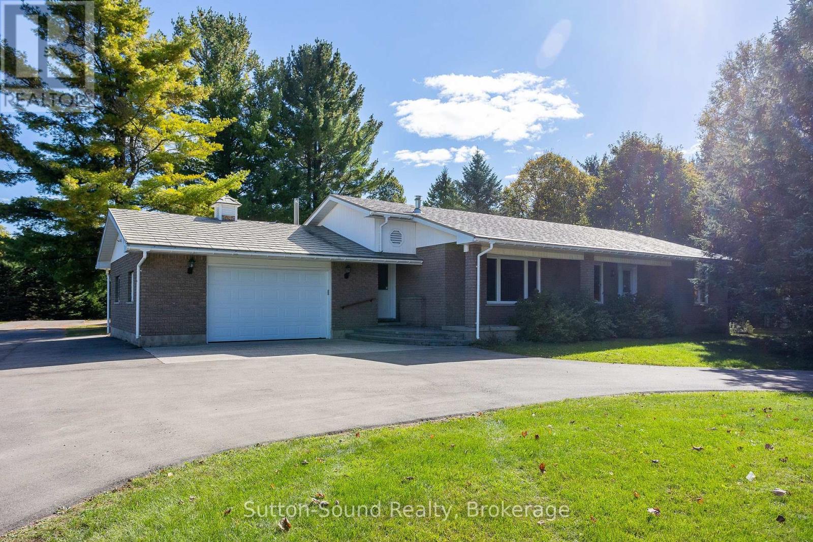 340010 Stone School Rd, Georgian Bluffs, ON N0H 2T0