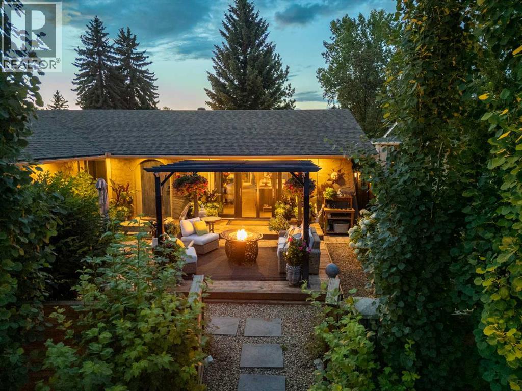 520 Parkridge Dr SE, Calgary, AB T2J 4Z2