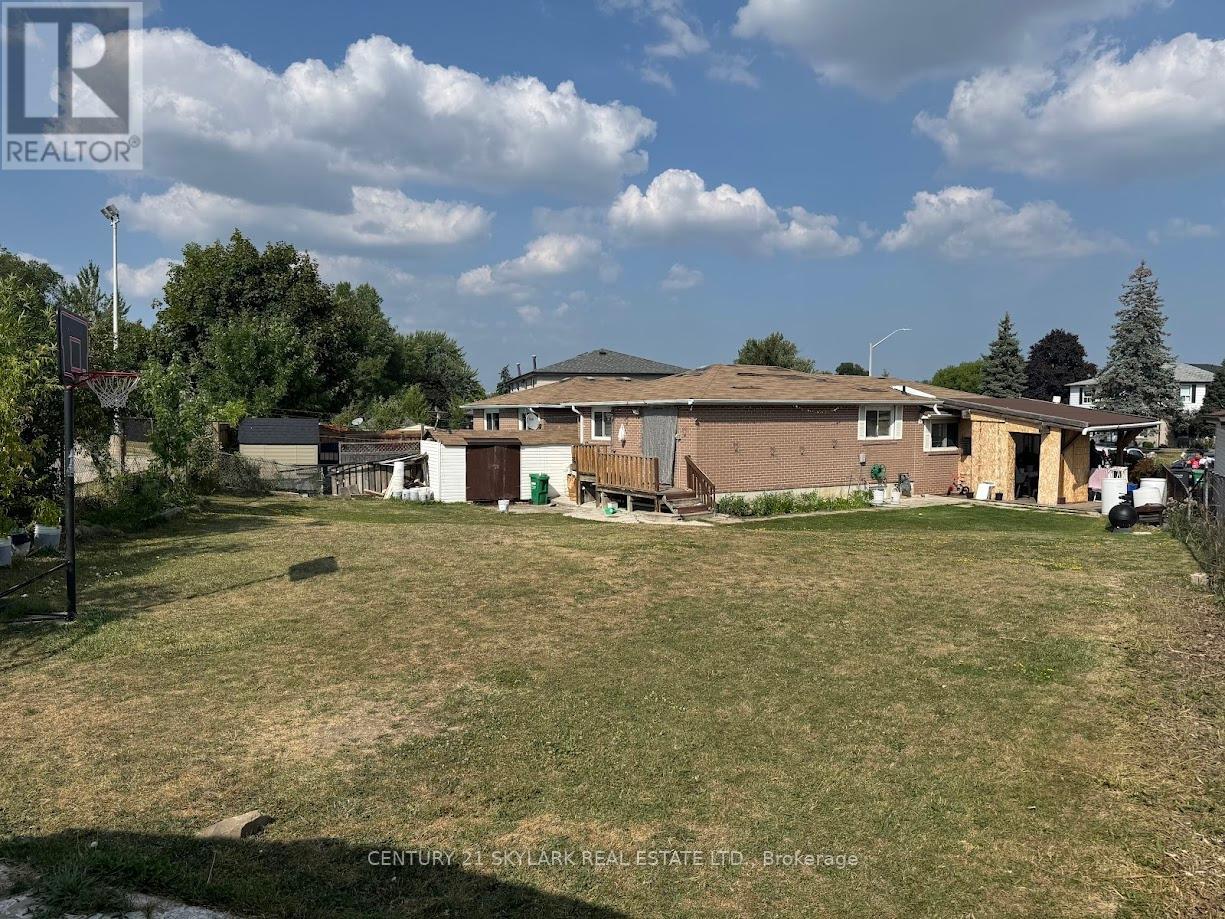 44 Deeside Cres, Brampton, ON L6T 3L7