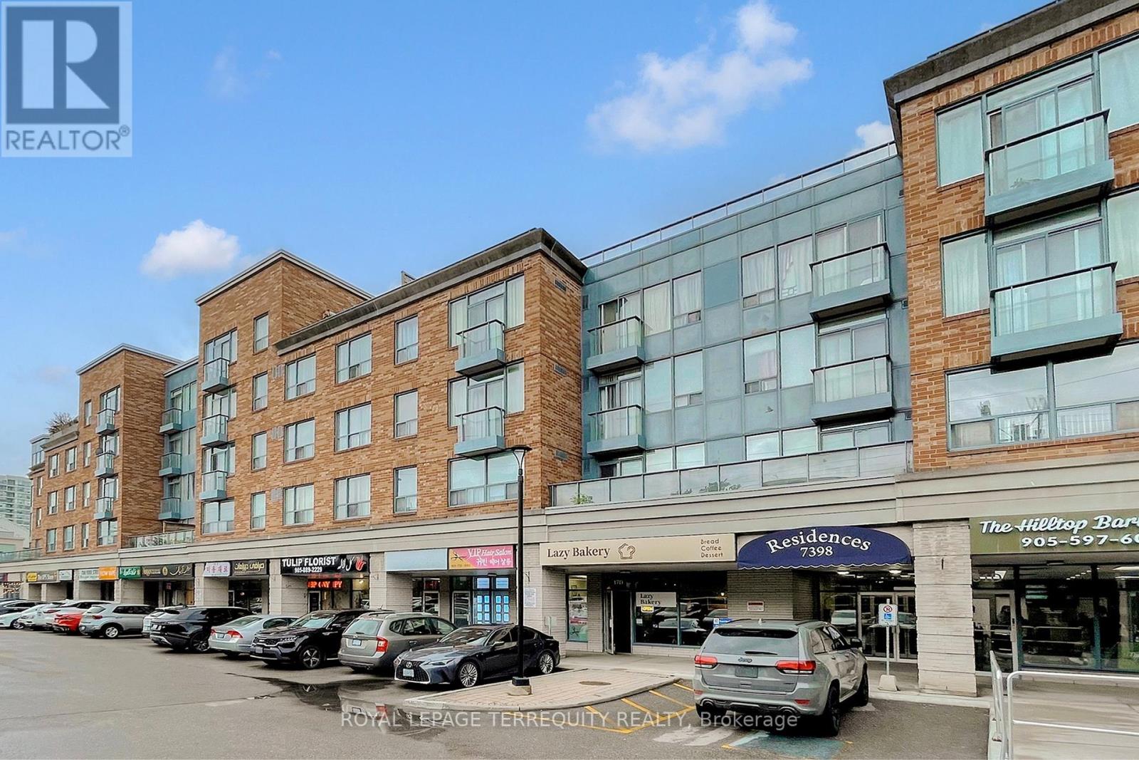 213 7398 Yonge St, Vaughan, ON L4J 8J2
