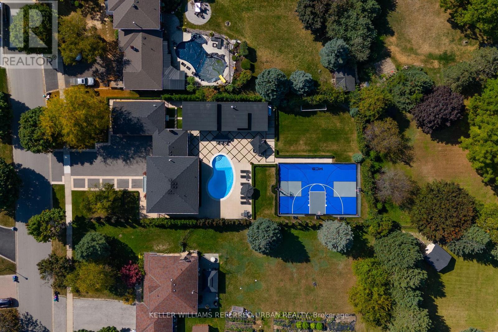 68 Findlay Ave, King, ON L7B 1E2