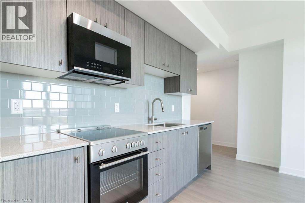 25 Wellington Street S Unit 1406, Kitchener, ON N2G 0G5